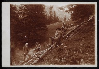 Stefan Żeromski na wycieczce górskiej w Dolinie Małej Łąki w Tatrach [1916]